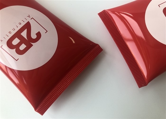 2B Red Color Hand Cream Tube Packaging Diameter 40mm 2 Color Tail Sealed